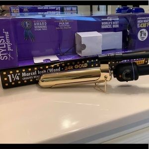 NEW 1.25 in. Hot Tools Marcel Curling Iron